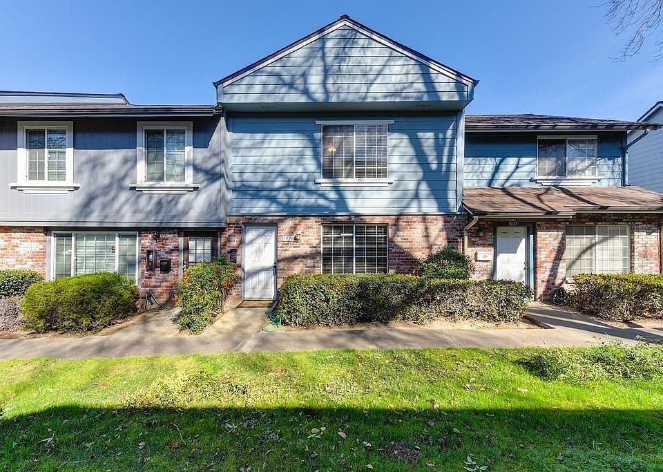 1st image of 3926 Oak Villa Cir