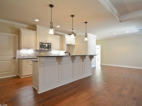 5th image of 9401 Meadow Gardens Cir