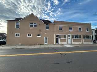 2922 Carpenter St, Hamtramck, MI 48212