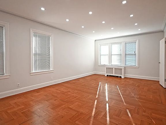 4th image of 35-45 28th St #1C