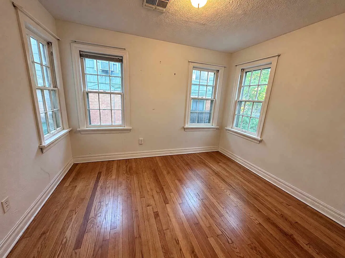 3 bed, 1735 sqft, $1,800 — Photo 4