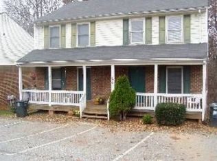 1820 Wards Ferry Rd #B, Lynchburg, VA 24502