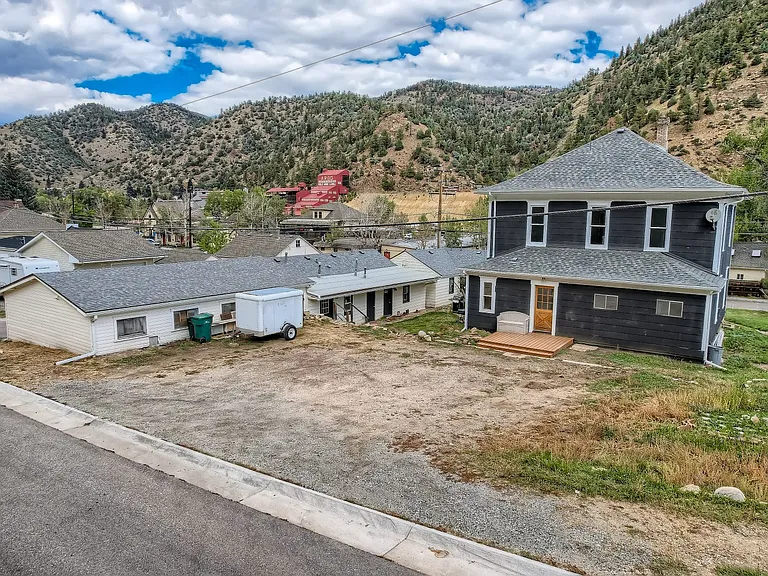 2545 Miner St — Photo 26