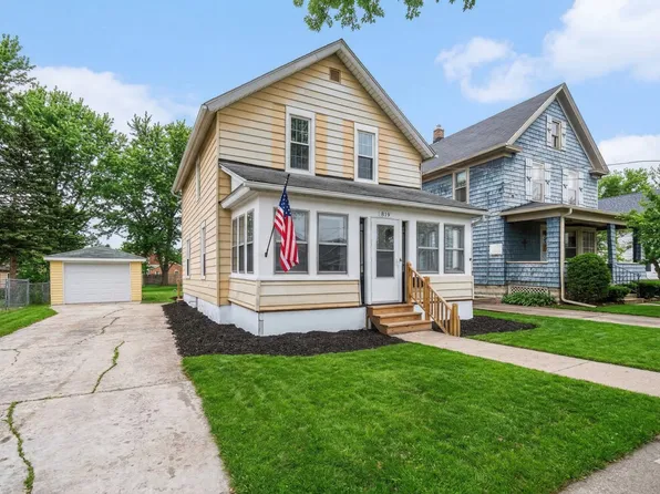 819 Pearl St, Aurora, IL 60505