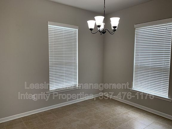 3rd image of 136 Teal Hollow Dr