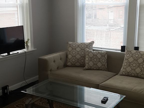 3rd image of 5142 Waterman Blvd