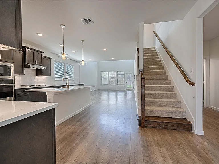 3511 Clara Dr — Photo 5