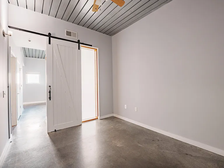 620 Glen Iris Dr NE #324 — Photo 12