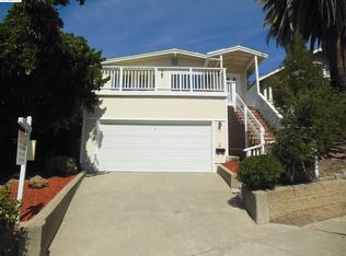 711 Grandview Dr, Martinez, CA 94553