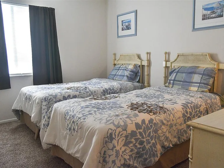 111 E Cypress Ct #111 — Photo 15