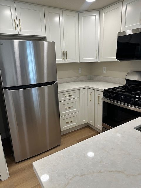 1st image of 102 El Verano Ct