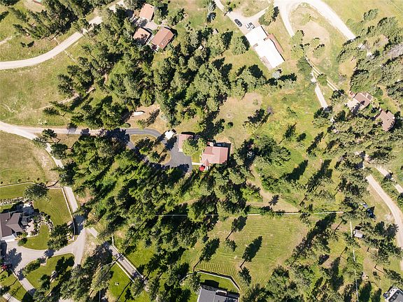 5th image of 2848 Airport Rd