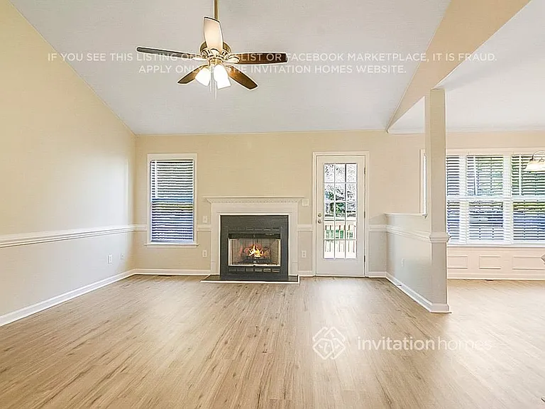 119 Woodsorrell Ct — Photo 4