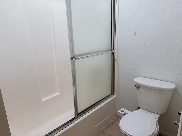 475 W Walnut St — Photo 21