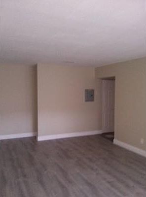 2nd image of 52 Shrewsbury Green Dr Unit C