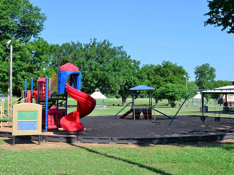 Alderview Apartments — Photo 30