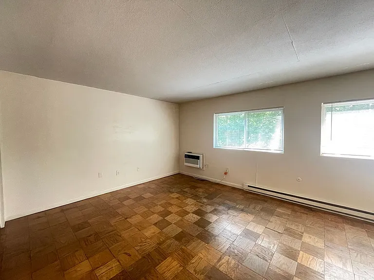128 Loudon Rd #25R — Photo 4