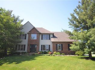 1058 Arrowhead Dr, Vermilion, OH 44089