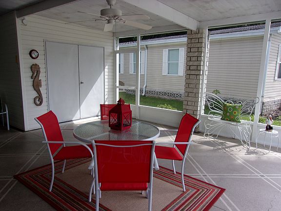 2nd image of 613 Tulip Cir W