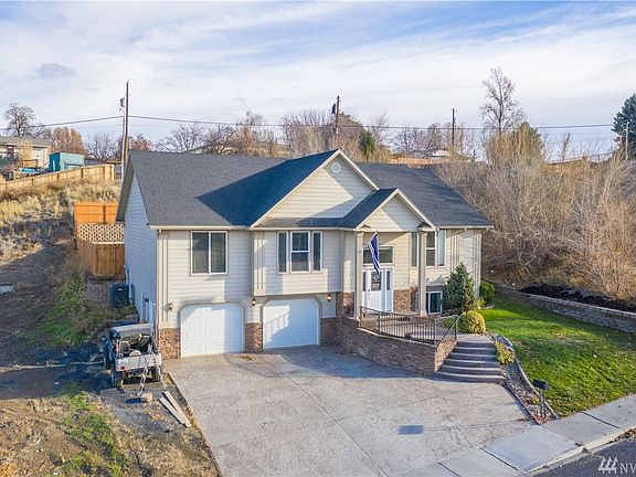 3rd image of 929 S Garden Dr