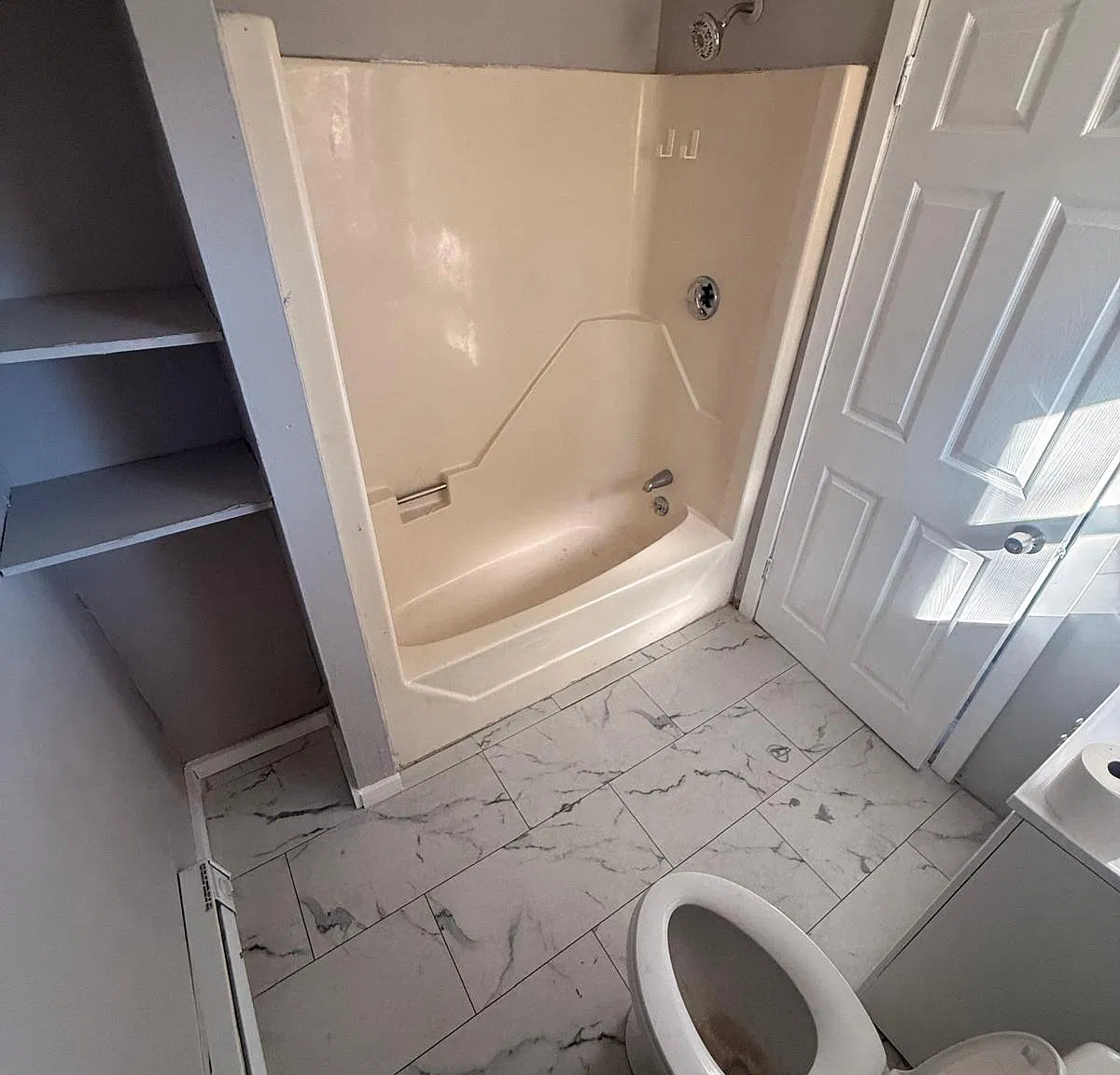 2 bed, $1,600 — Photo 4