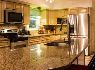 17 Font Grove Rd, Slingerlands, NY 12159