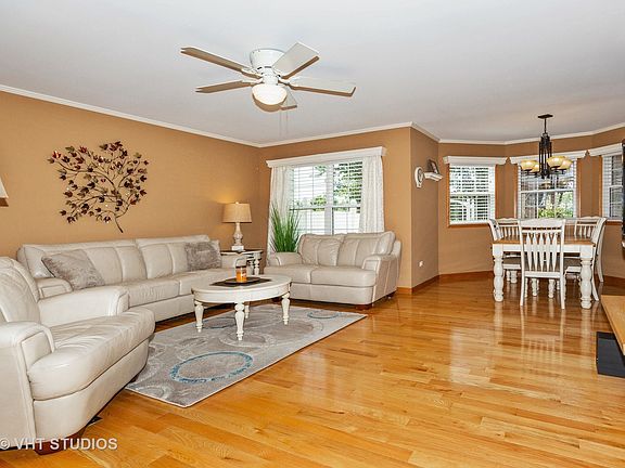 3rd image of 3303 Heritage Lake Dr