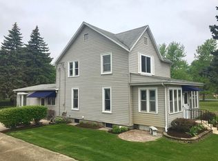 6S324 Eola Rd, Eola, IL 60519