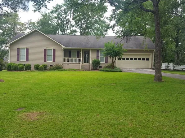 562 Pierce Dr W, Macon, GA 31204