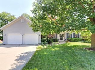 901 Rhymer Dr, Normal, IL 61761