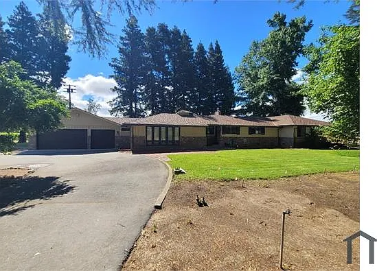 10250 River Rd #A — Photo 1
