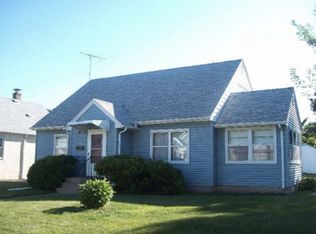 909 7th Ave S, South Saint Paul, MN 55075