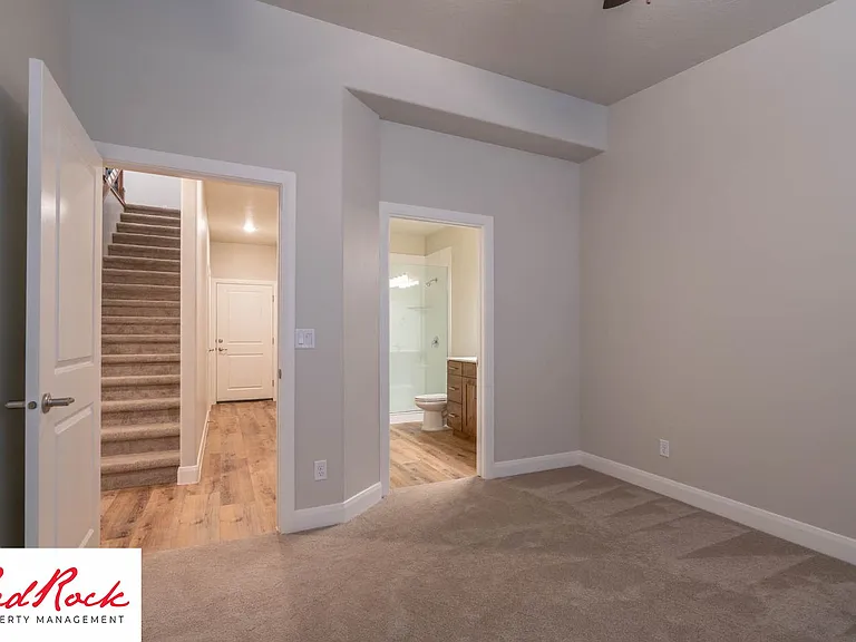 493 N 550 W — Photo 39