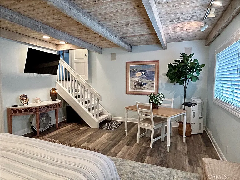 1249 Ocean Front #C — Photo 8