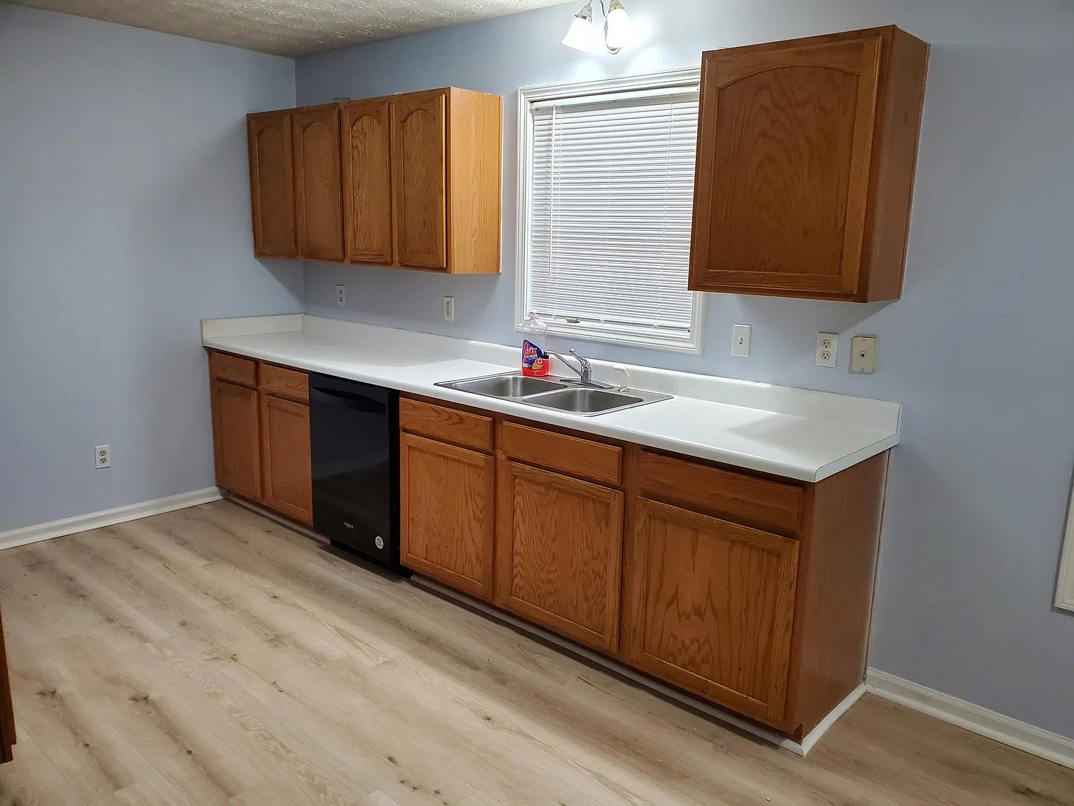 3 bed, 1240 sqft, $1,900 — Photo 4