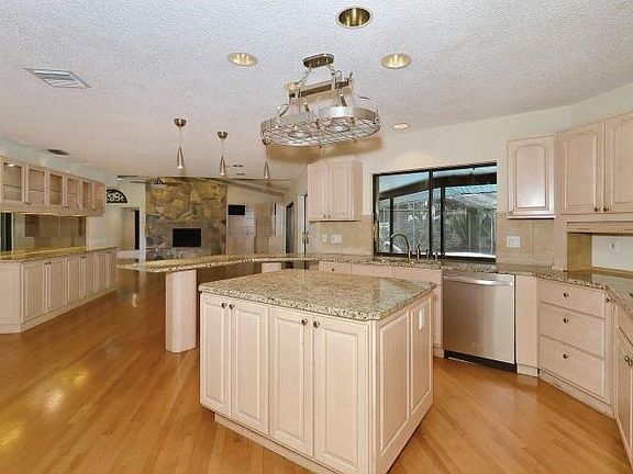 4th image of 1646 Peregrine Point Dr