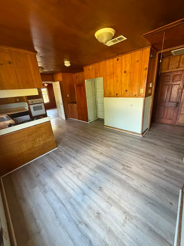 3 bed, 880 sqft, $1,125 — Photo 2