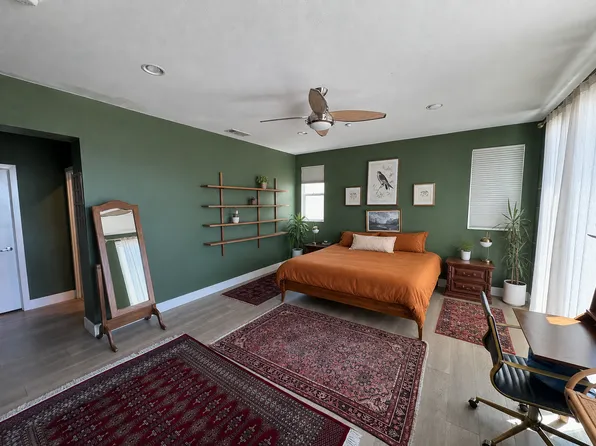 5703 Como Cir, Woodland Hills, CA 91367