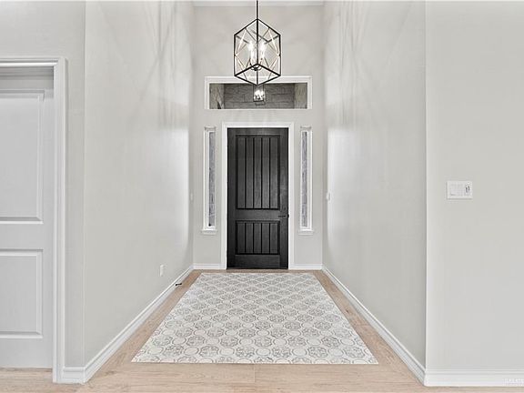 3rd image of 6114 Willow Wood Ave