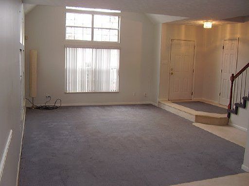 4th image of 9921 Crestline Dr