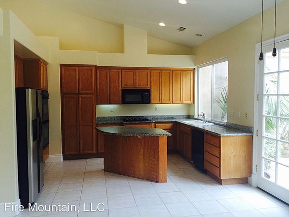 2nd image of 2498 Birchwood Way