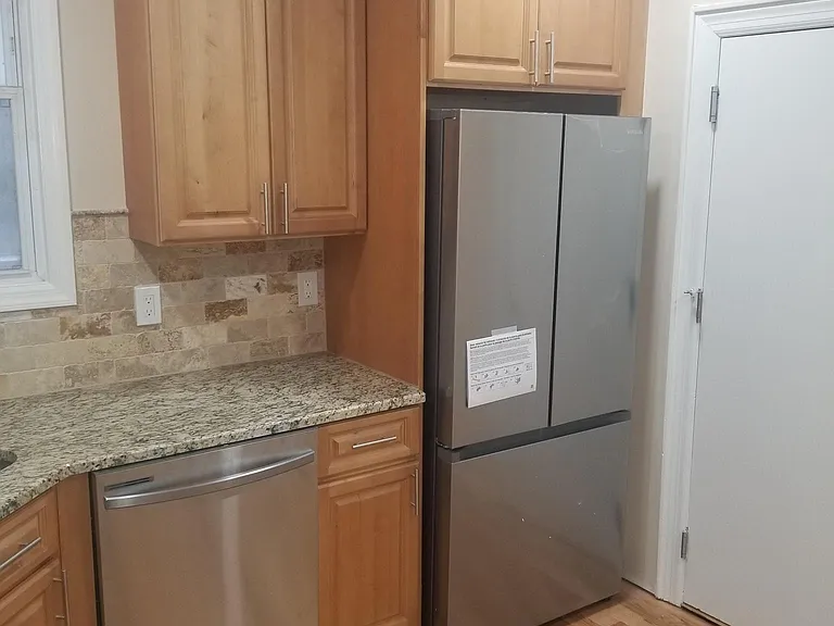 489 Norwood St #2-A — Photo 4