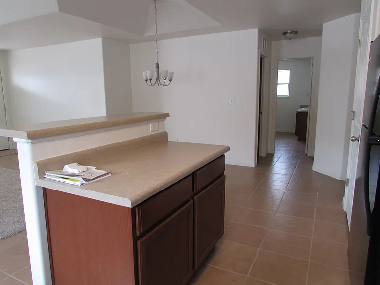 2456 Hannah Ln — Photo 7