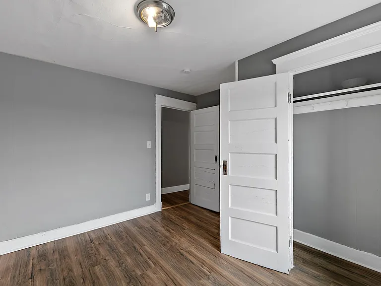 One and Two Bedroom Units with Tons of Natural Light! — Photo 19
