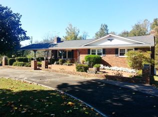 418 Pilgrim Rd, Ellenboro, NC 28040