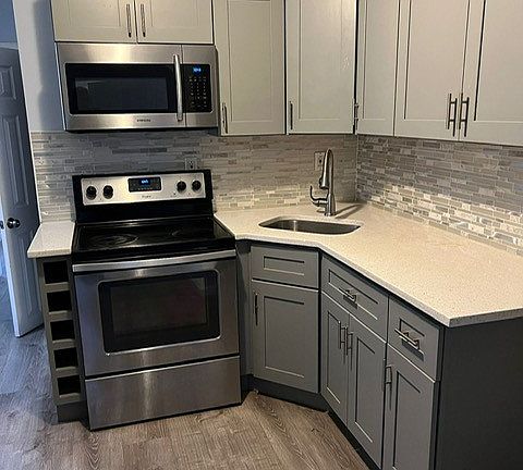5th image of 3427 Ella St #1
