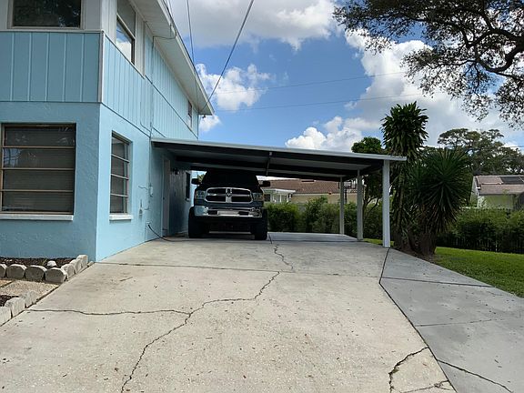 3rd image of 5539 Dinah Ln #2