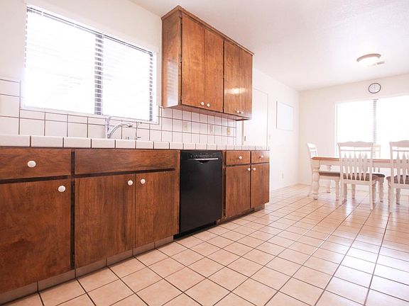 4th image of 1321 Marne Dr