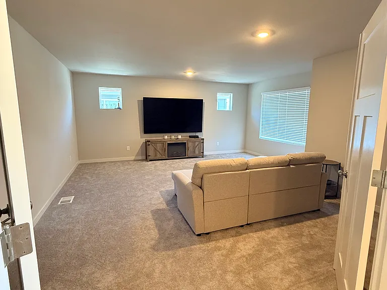 23241 SW Darby Ave — Photo 7