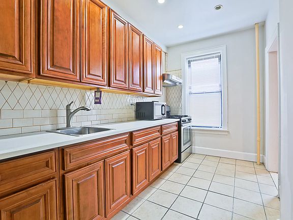 4th image of 144-44 Sanford Ave #5G